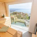 Lägenhet In Bregi With Sauna