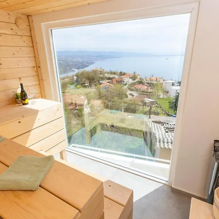 Apartment Gorgeous In Bregi With Wifi