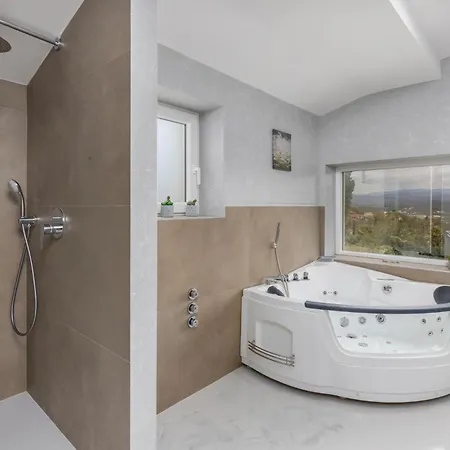 Gorgeous In Bregi With Wifi Apartment Breza