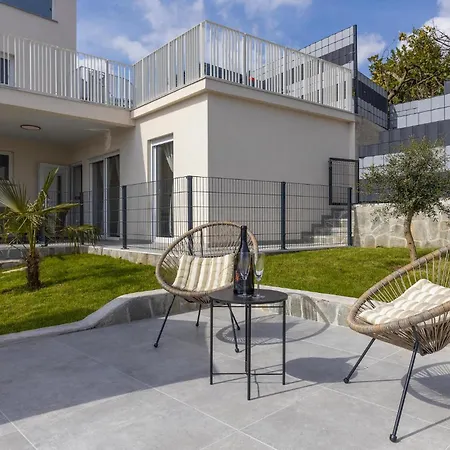 Apartment Gorgeous In Bregi With Wifi Breza