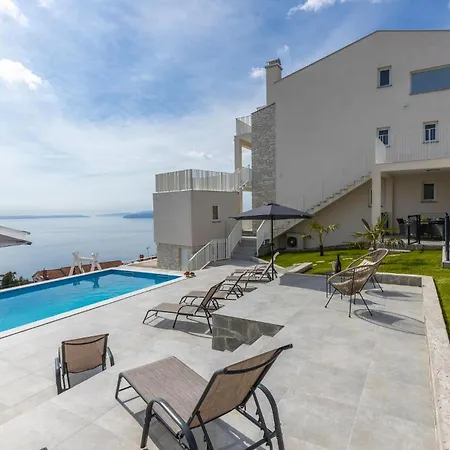 Apartment Gorgeous In Bregi With Wifi *