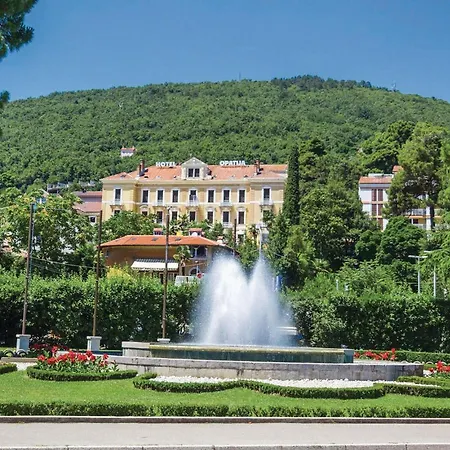 Gorgeous In Bregi With Wifi Apartment