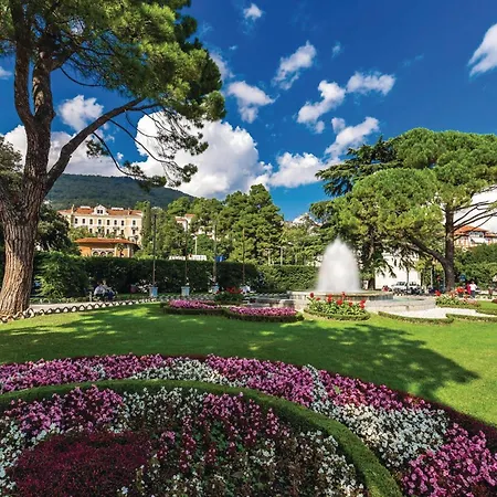 Gorgeous In Bregi With Wifi Apartment